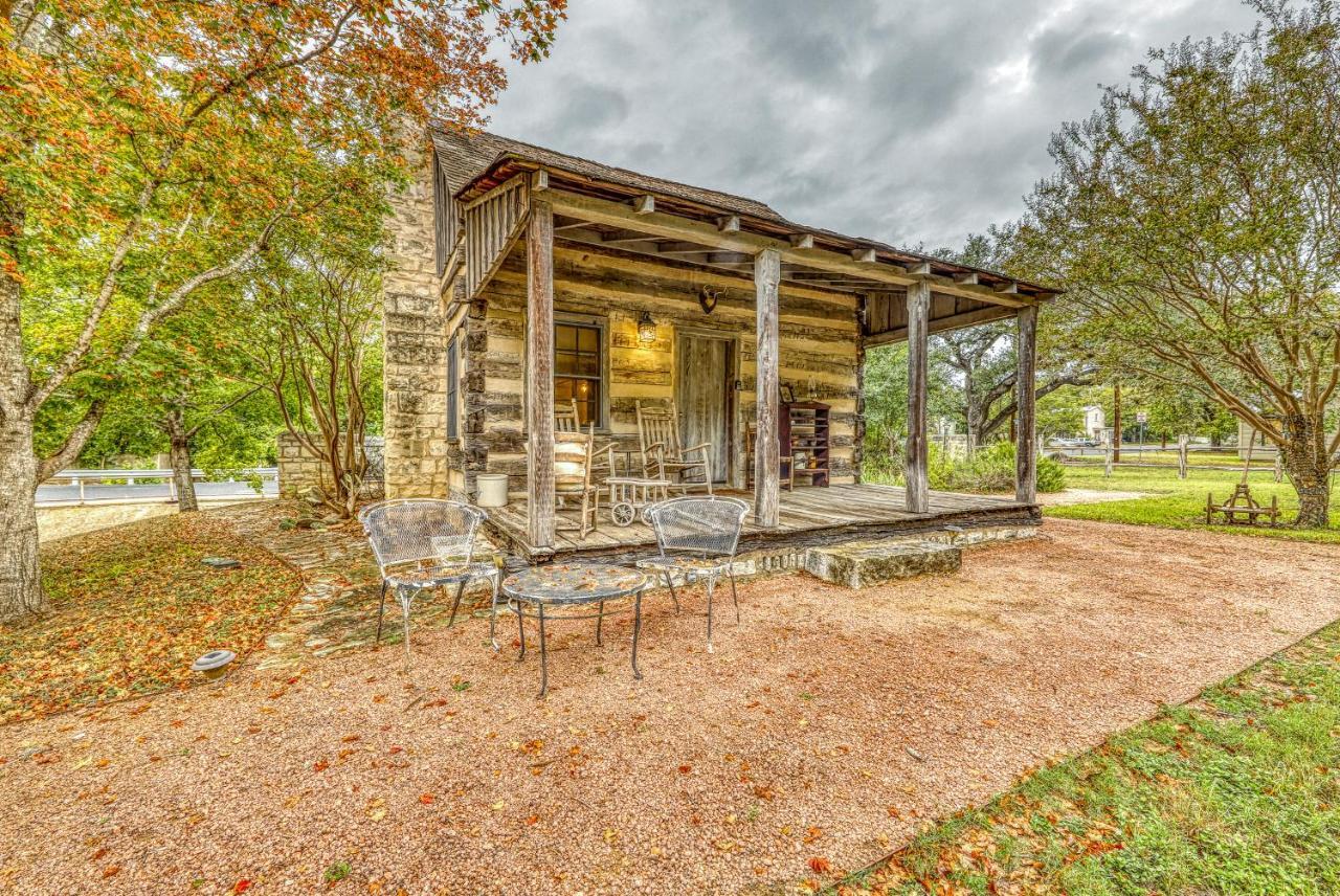 Town Creek Log Cabin Fredericksburg Exterior foto
